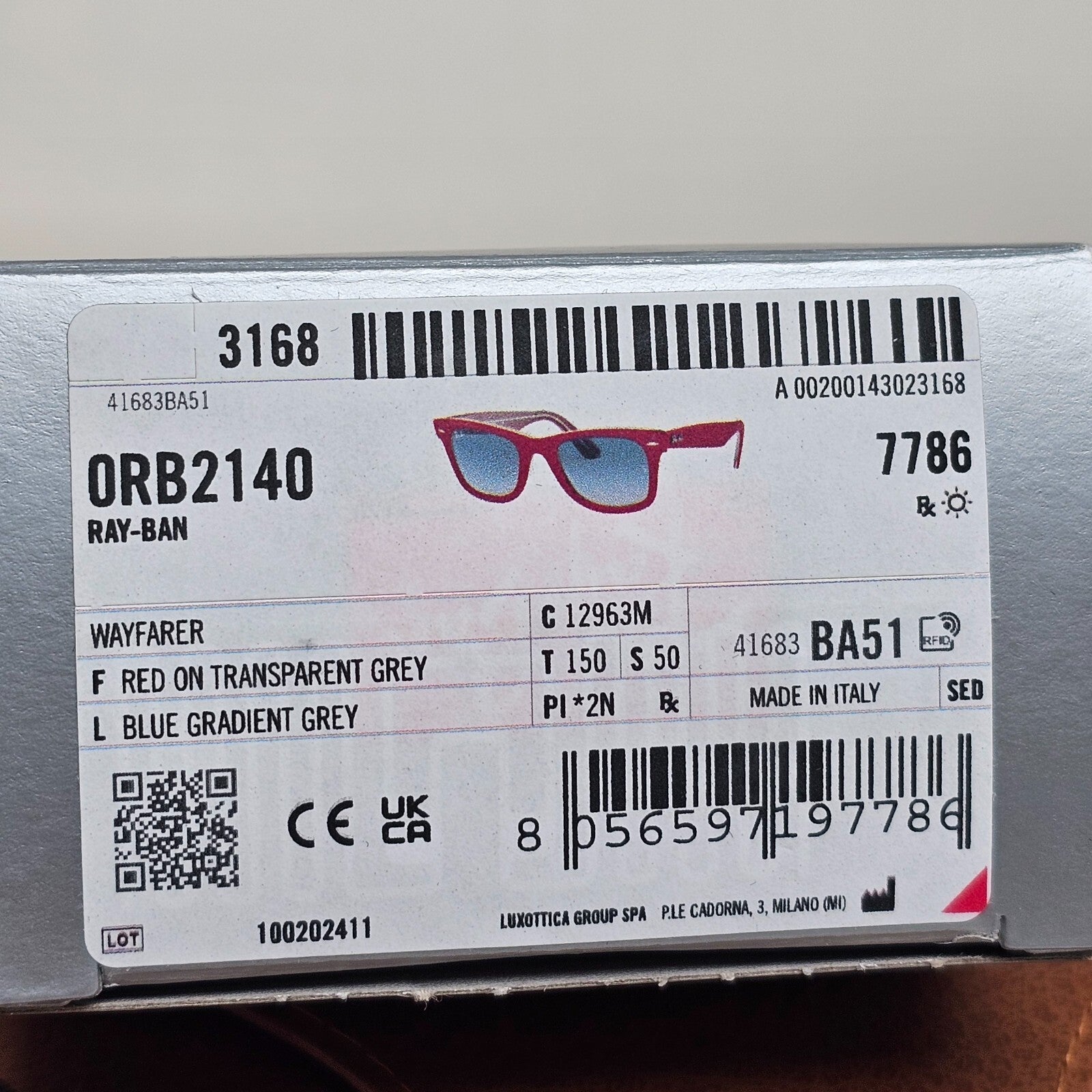 DAMAGED Ray-Ban Sunglasses Wayfarer Red Grey Gradient RB 2140 1296/3M 50mm