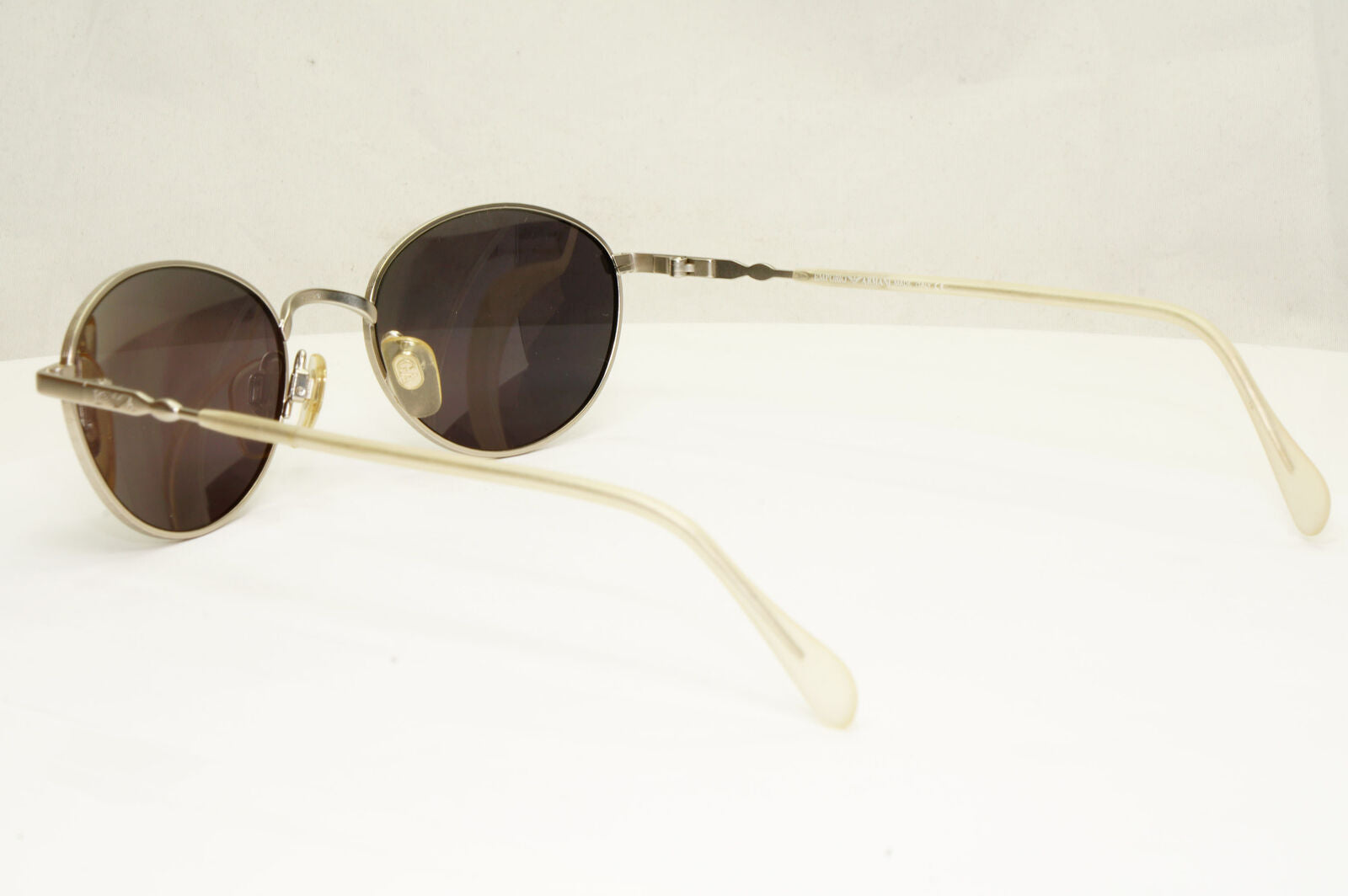Emporio Armani 1997 Vintage Sunglasses Mens Womens Oval Silver Metal 069-S 881