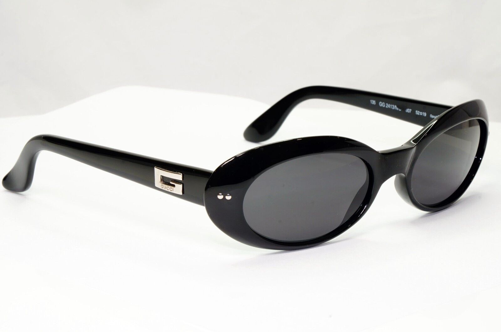 Gucci Sunglasses 1997 Vintage Black Silver Womens Oval GG 2413/N/S 807 301224