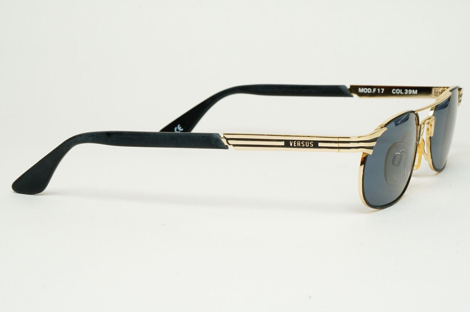 Versus Sunglasses 1996 by Gianni Versace Vintage Gold Black MOD F17 COL 39M