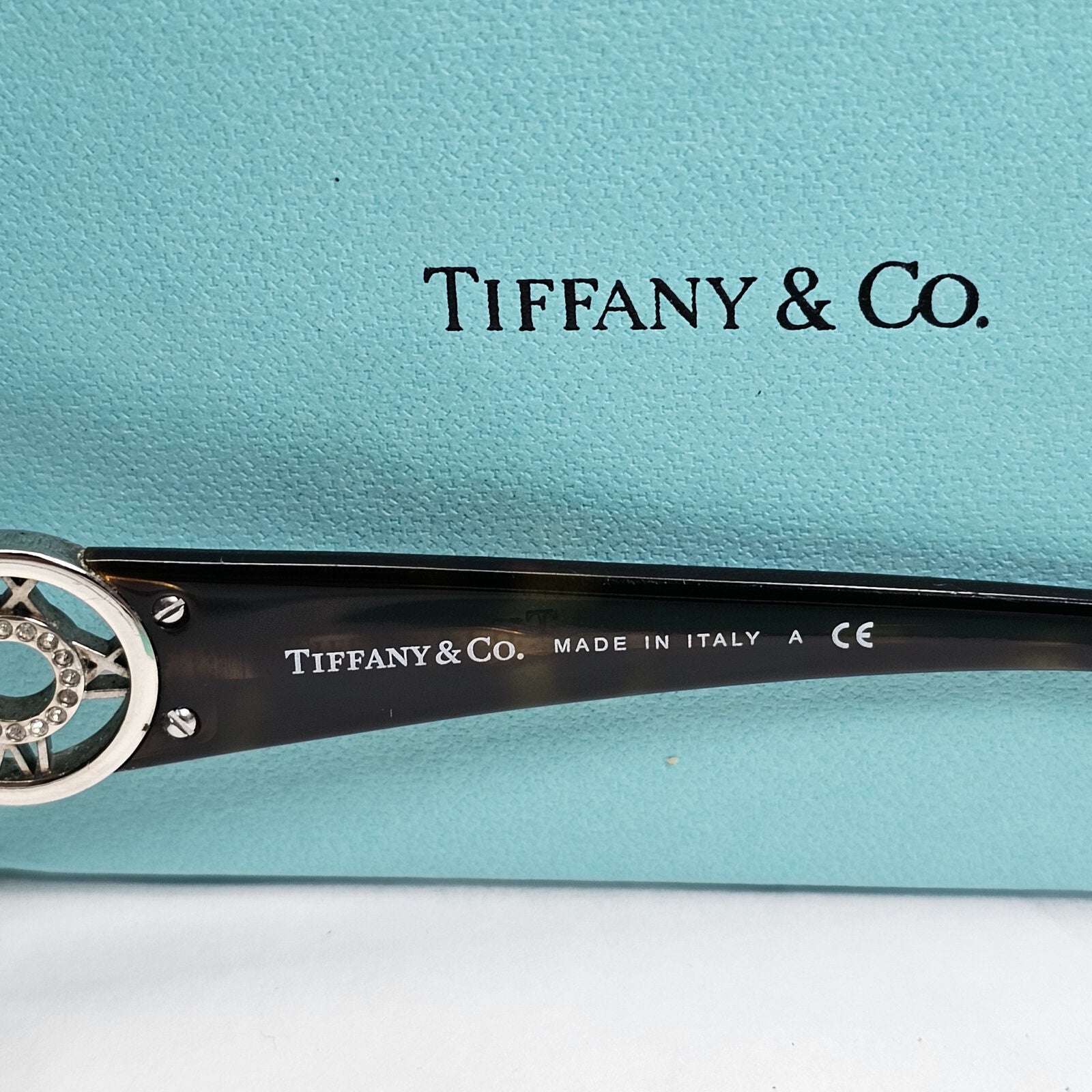 Tiffany & Co 2010 Vintage Brown Tortoise Sunglasses TF 4003-B 8015/3G 070224