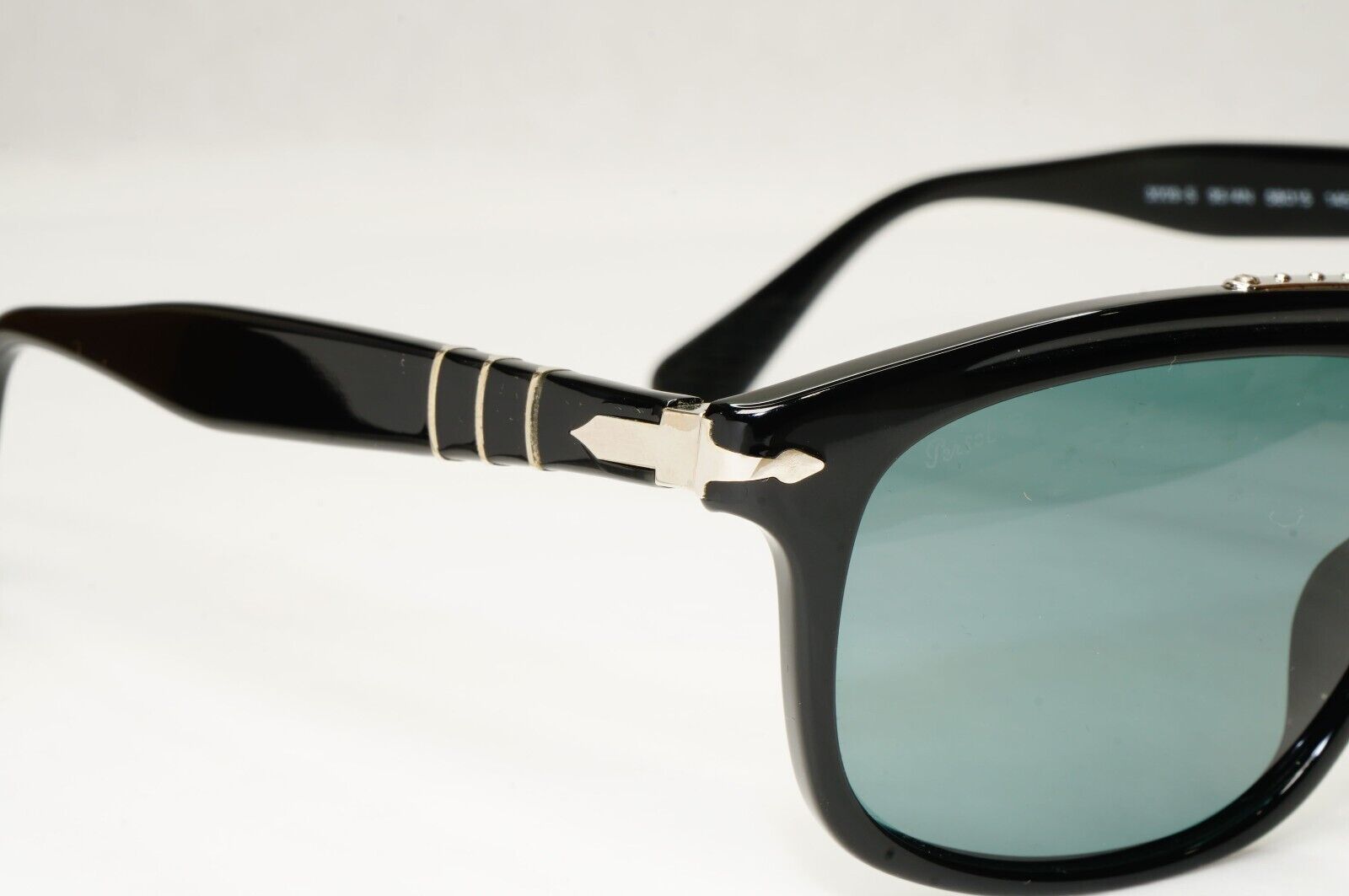 Persol Sunglasses 2011 Roadster Black Polarized Photo Chromic 3009-S 95/4N 58mm