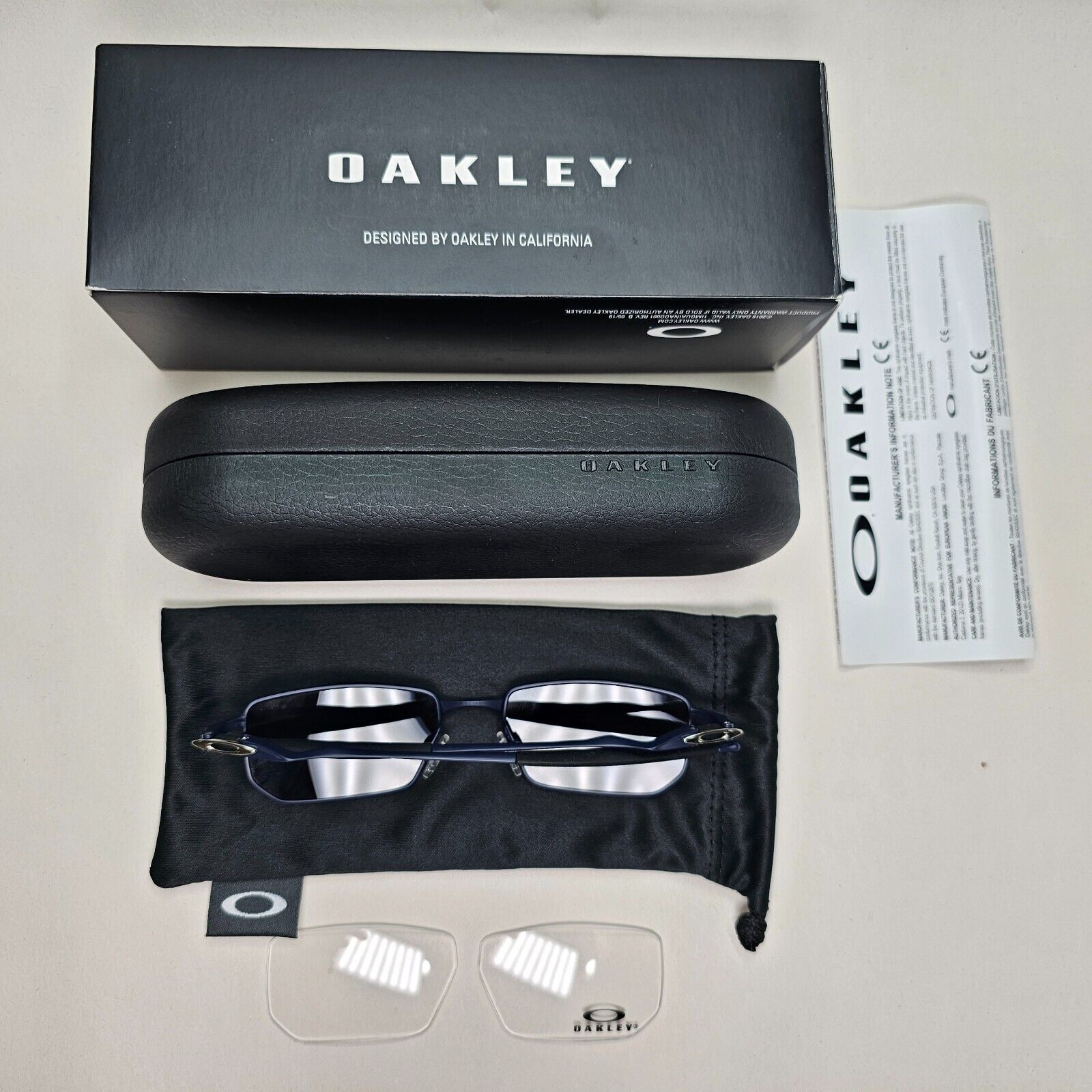 Oakley Sunglasses Outer Foil Dark Navy Matte Black Metal OX 3246 03 51mm