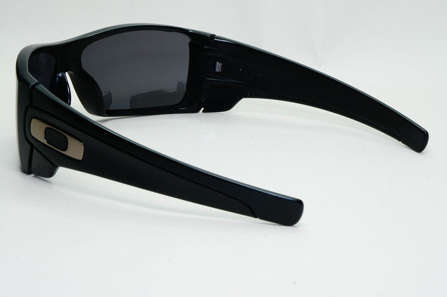 Oakley Sunglasses Batwolf Polarized Black Matte Shield Visor OO 9101 04 041124
