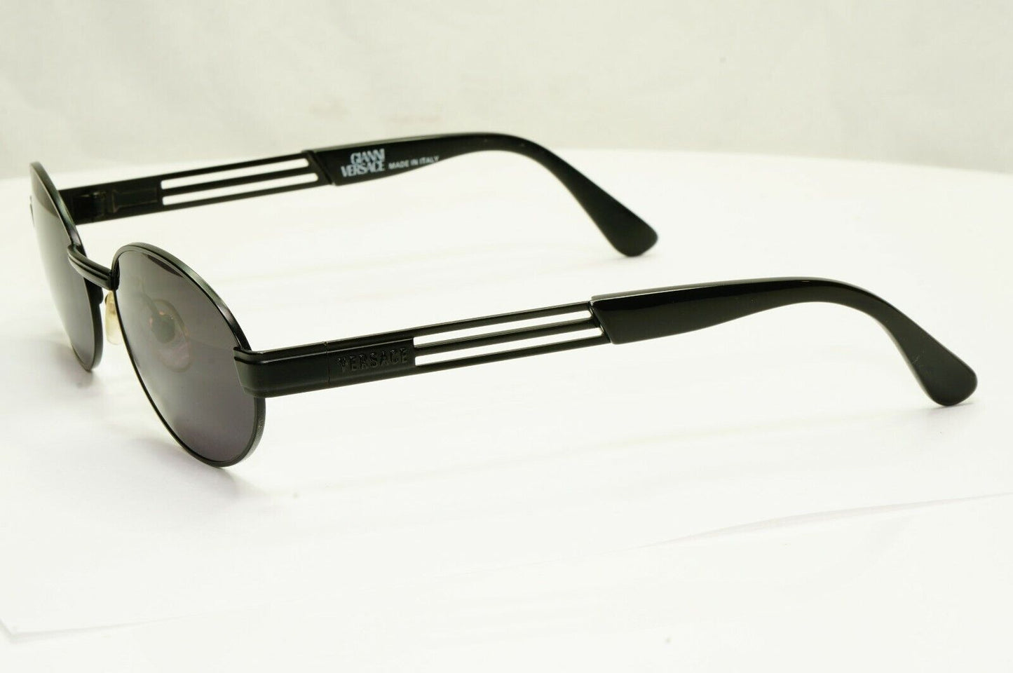 Gianni Versace 1996 Vintage Unisex Black Oval Metal Sunglasses MOD S15 COL 028