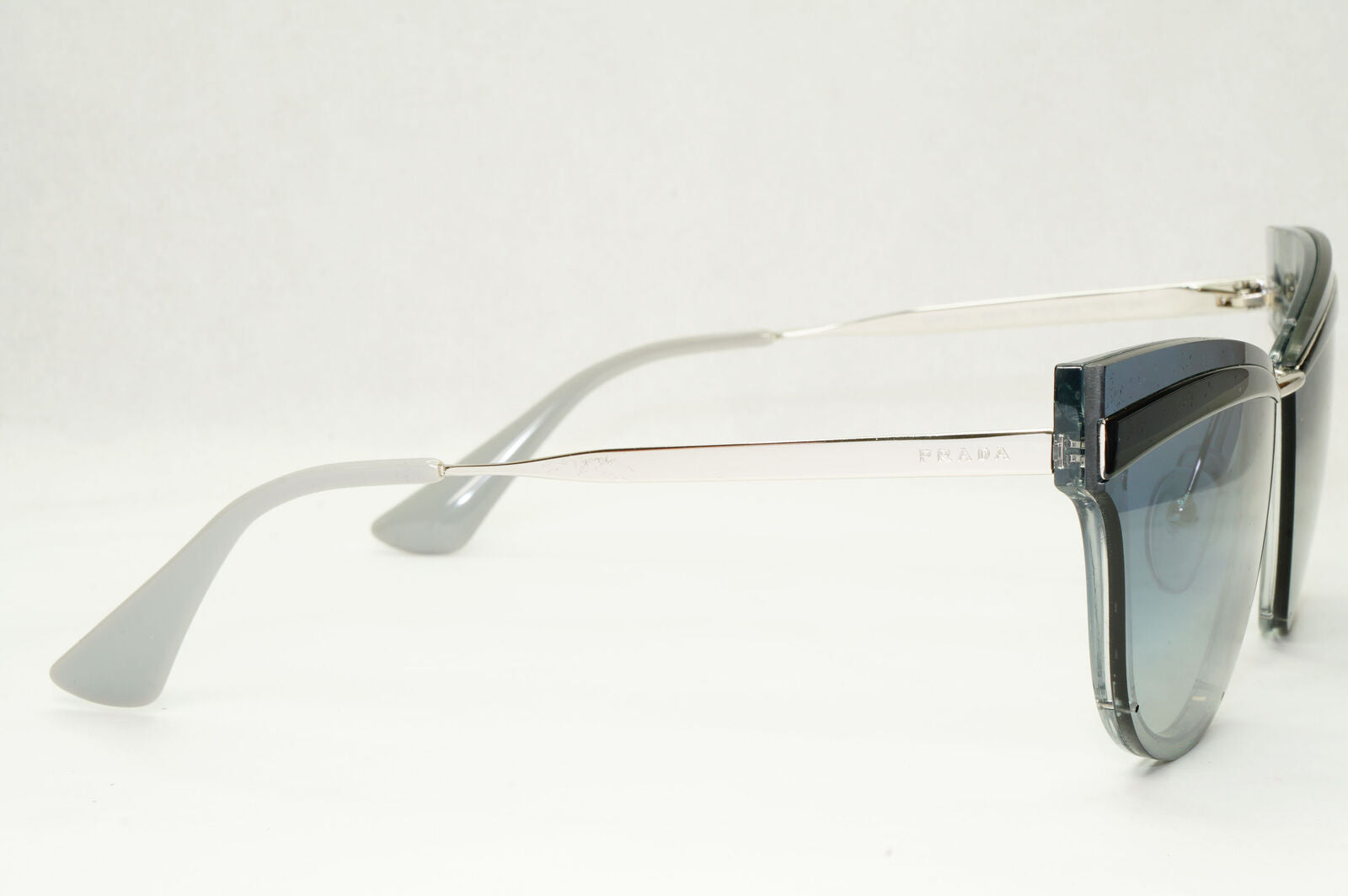 Prada Sunglasses Grey Blue Gradient Cinema Catwalk PR12US SPR 12U KI5-3A0