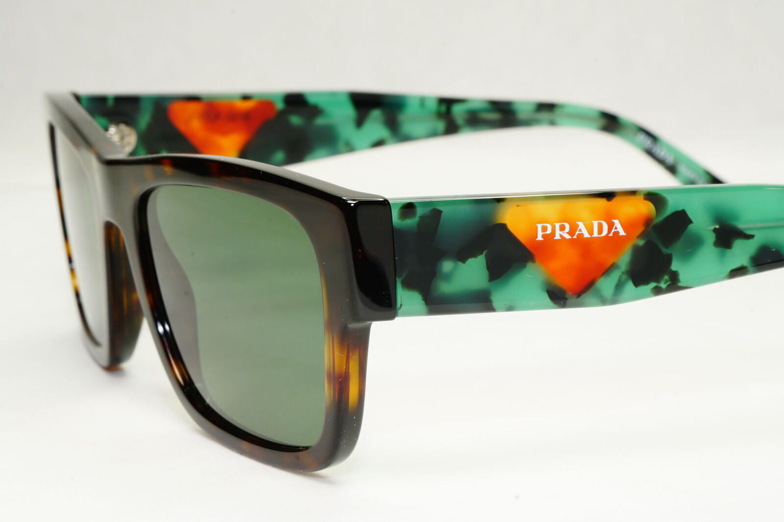 Prada Sunglasses Green Lens Brown Havana Tortoise PR15YV VPR 15Y 23B-1O1 52mm