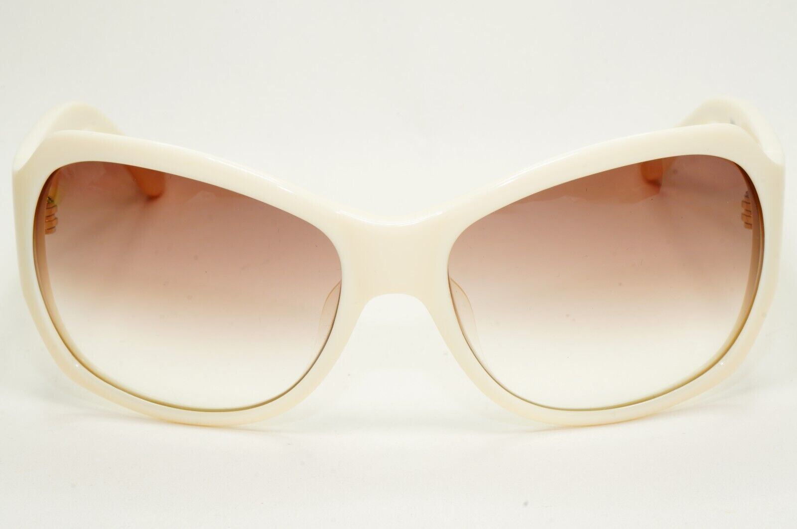 Moschino Sunglasses 2005 Vintage White Cream Brown Gold Heart MO536 02 101124