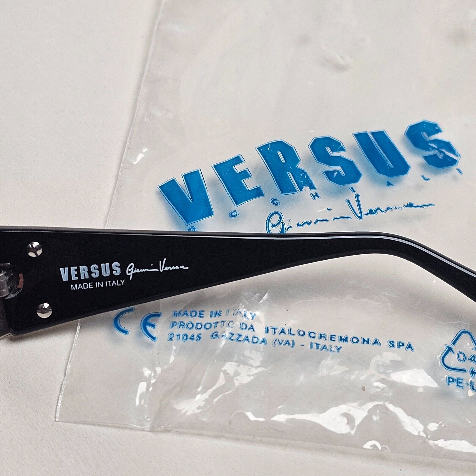 Versus Sunglasses 1996 by Gianni Versace Vintage Black Silver MOD R50 COL 76M