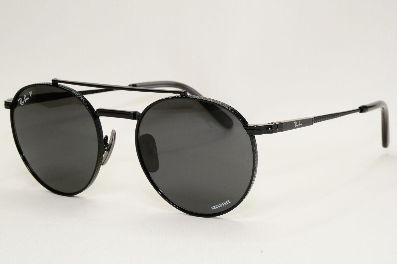 Ray-Ban Sunglasses Round II Titanium Polarised Black RB 8237 3141/K8 53mm