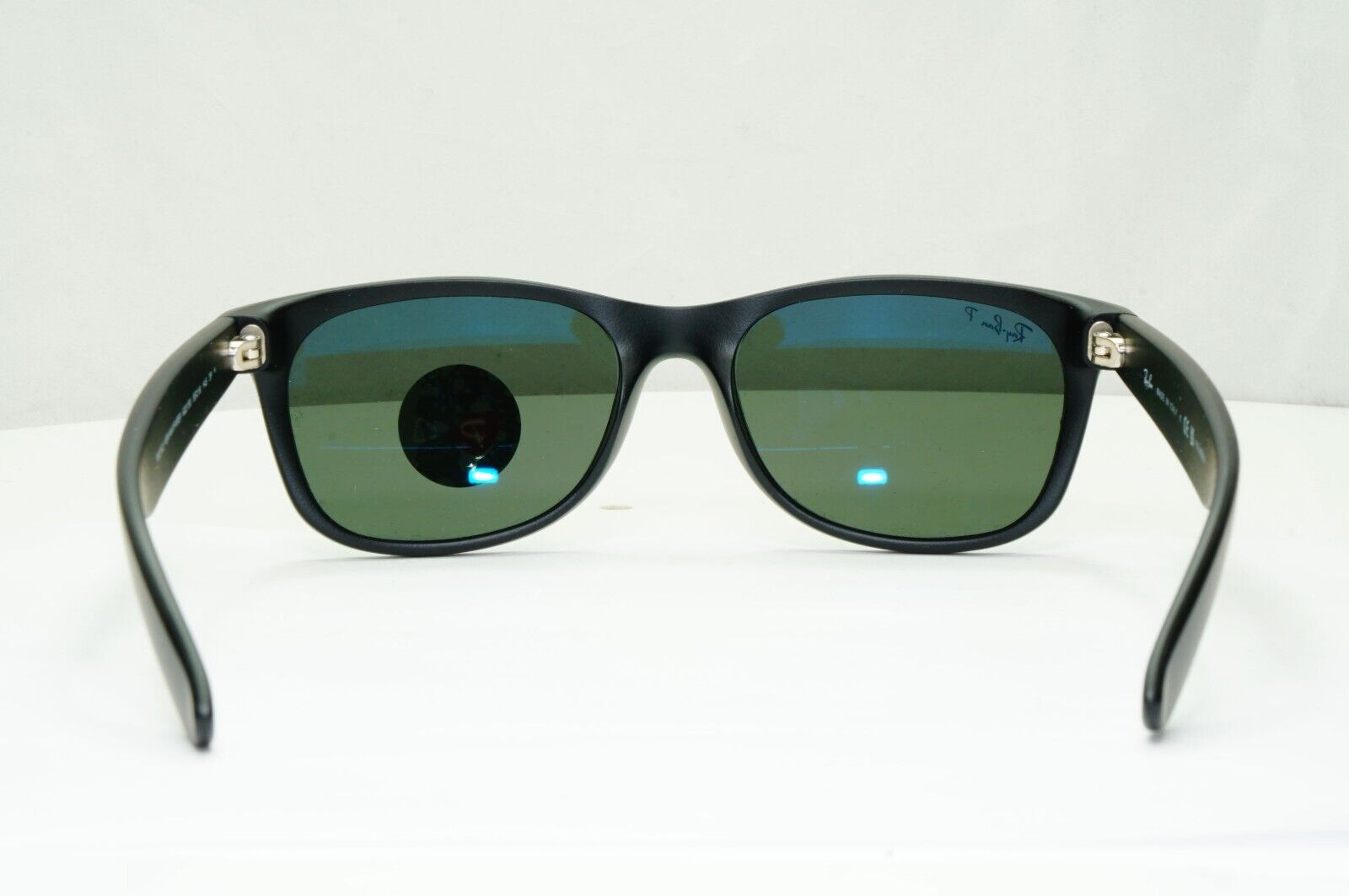 Ray-Ban Sunglasses Polarised Black Rubber Green RB 2132 New Wayfarer 622/58 55mm