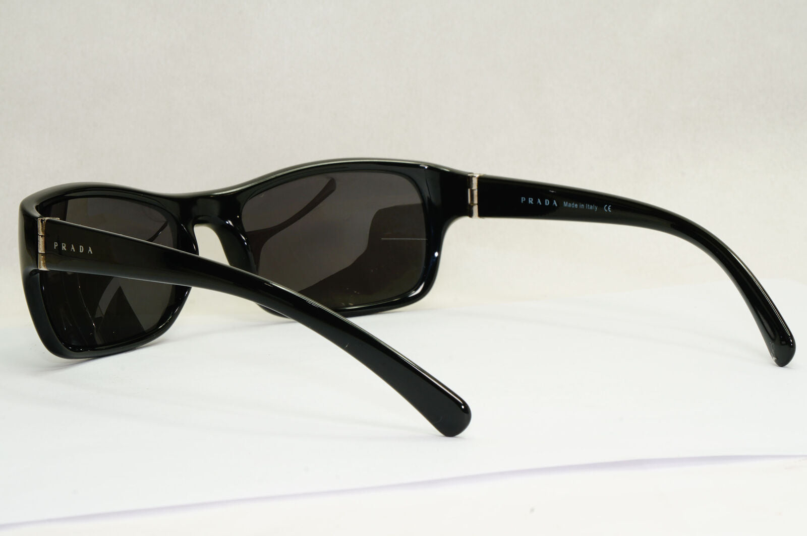 Prada Sunglasses 2005 Vintage Black Square Glossy PR11FS SPR 11F 1AB-1A1 190224