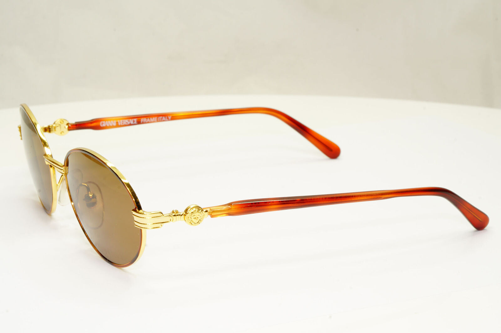 Gianni Versace 1995 Vintage Gold Medusa Unisex Metal Sunglasses MOD G51 COL 14L