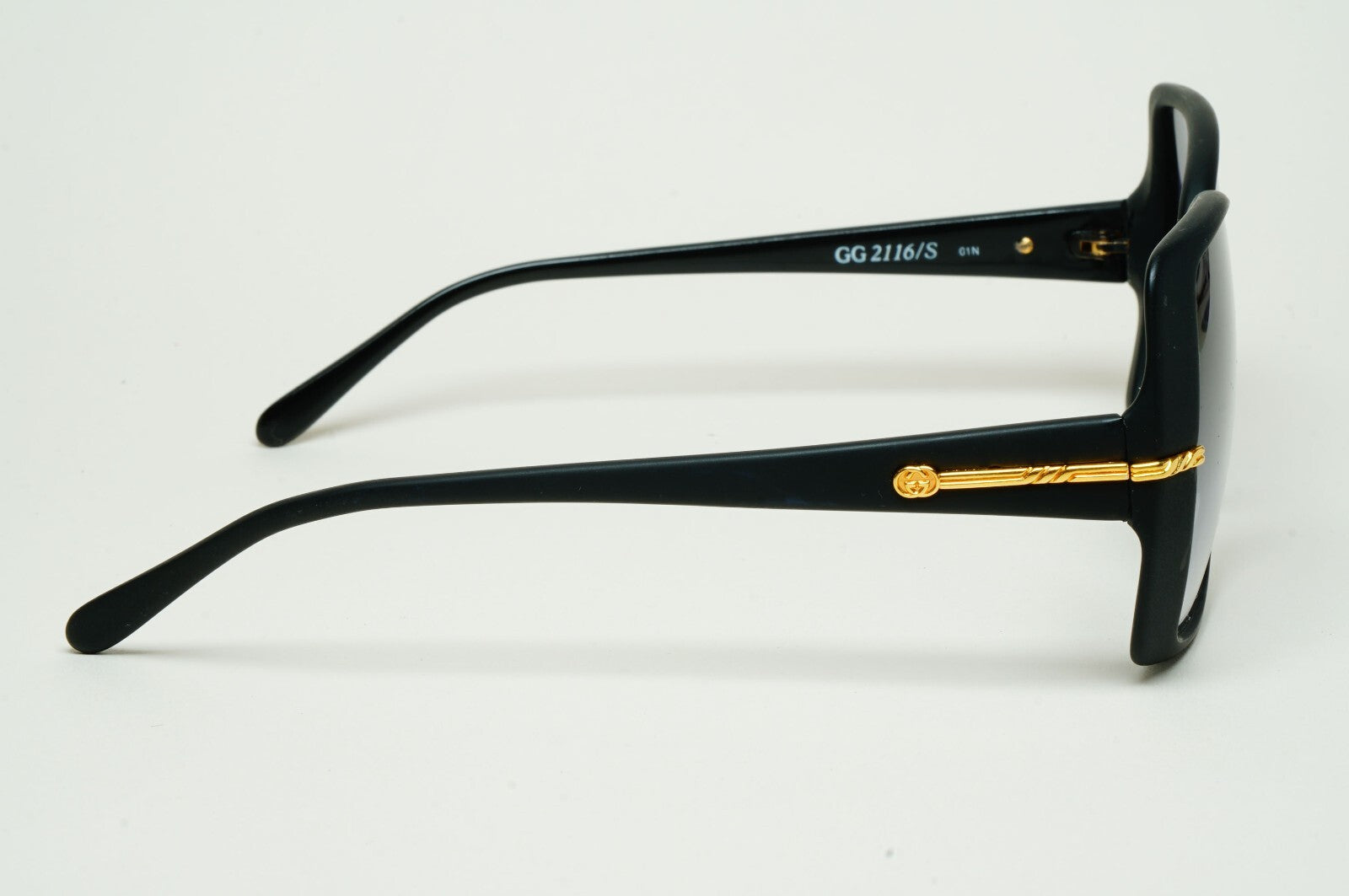 Gucci Sunglasses 1993 Vintage Black Gold Grey Square Safilo GG 2116/S 61N 200225