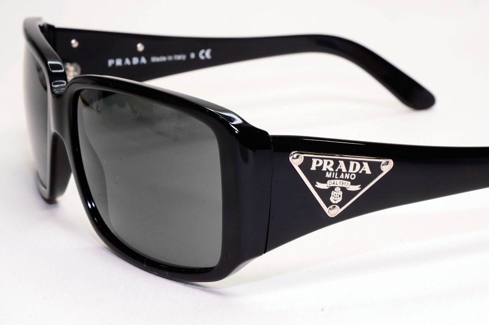 Prada Sunglasses 2011 Vintage Black Triangle Logo PR16LS SPR 16L 1AB-1A1 151024