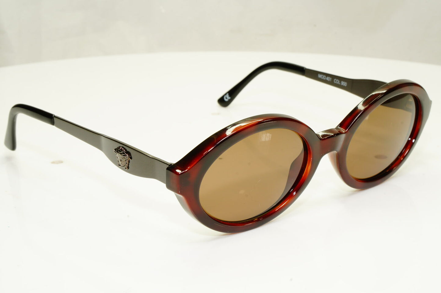 Gianni Versace 1996 Womens Vintage Brown Oval Medusa Sunglasses MOD 401 COL 900
