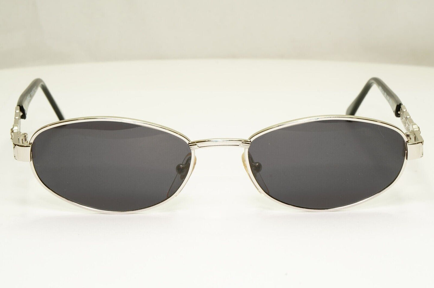 Gianni Versace 1995 Vintage Silver Medusa Retro Black Sunglasses MOD G44 COL 26M