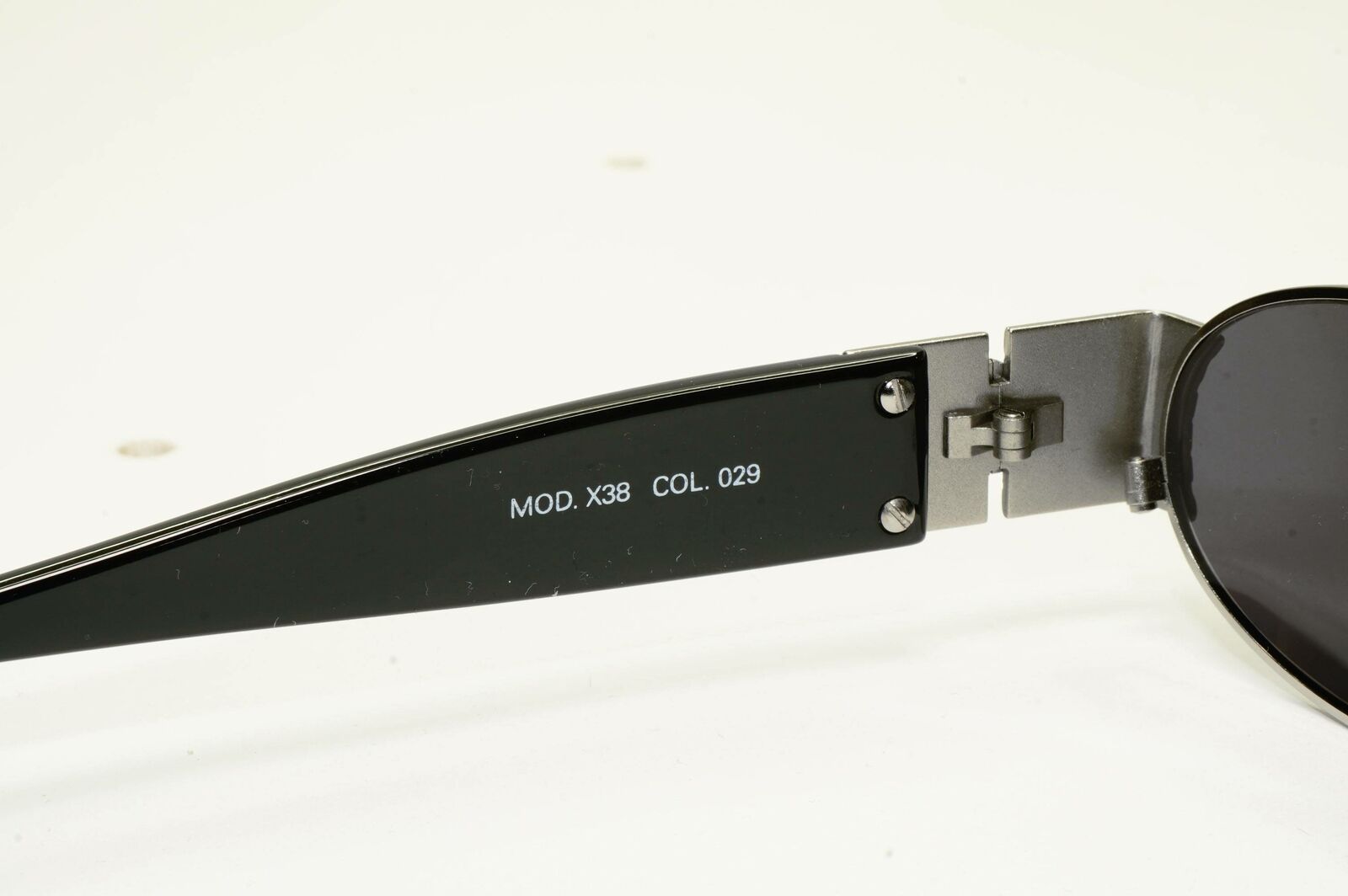 Gianni Versace 1996 Vintage Silver Medusa Black Oval Sunglasses MOD X38 COL 029
