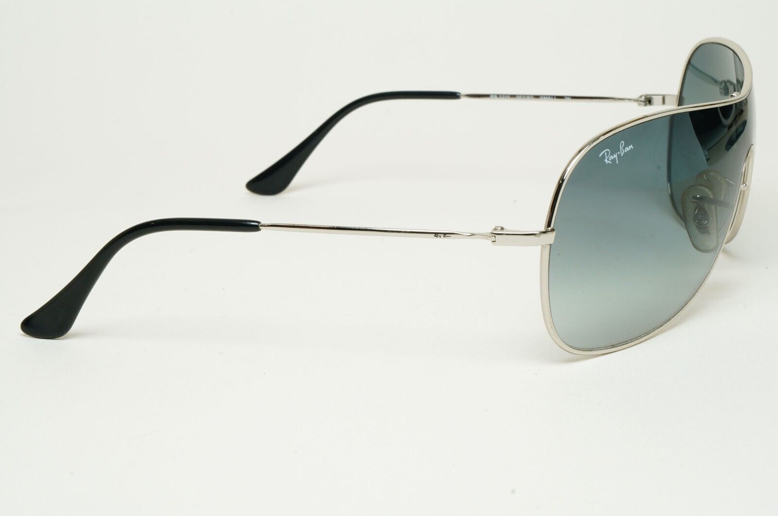 Ray-Ban Sunglasses 2005 Vintage Shield Grey Silver RB 3211 003/8G Small 310125