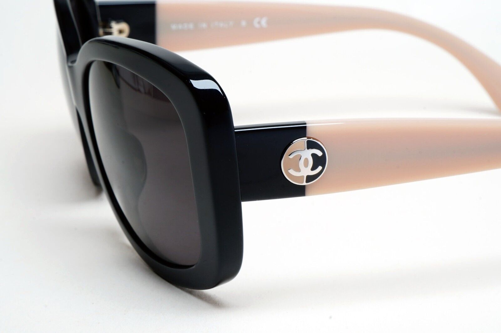 Chanel Sunglasses Black Glossy Square Beige 5322-A c.1333/26 57mm 261124