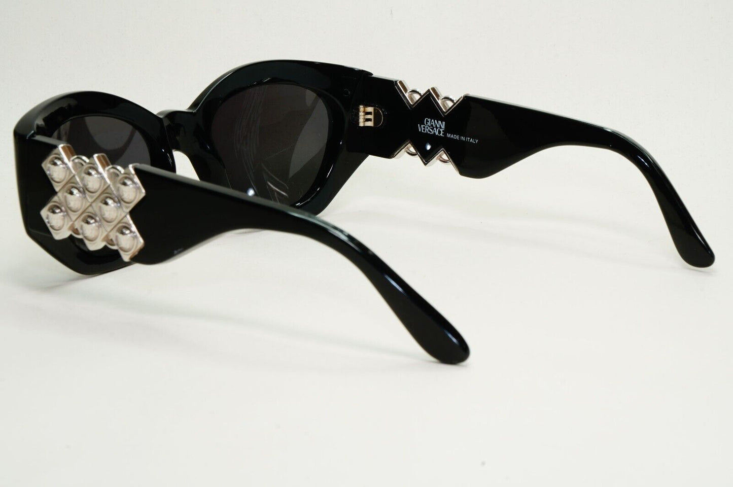 Versace Sunglasses 1996 Vintage Silver Medusa Black MOD 420/Z COL 852 120824