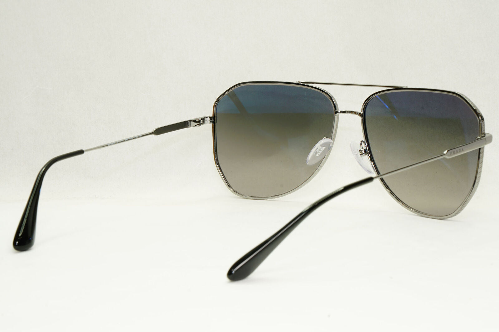 Prada Sunglasses Polarized Glass Lens Gunmetal Grey Smoke PR63XS SPR 63X 5AV-09G
