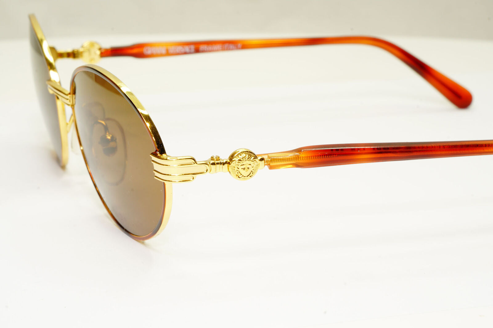 Gianni Versace 1995 Vintage Gold Medusa Unisex Metal Sunglasses MOD G51 COL 14L