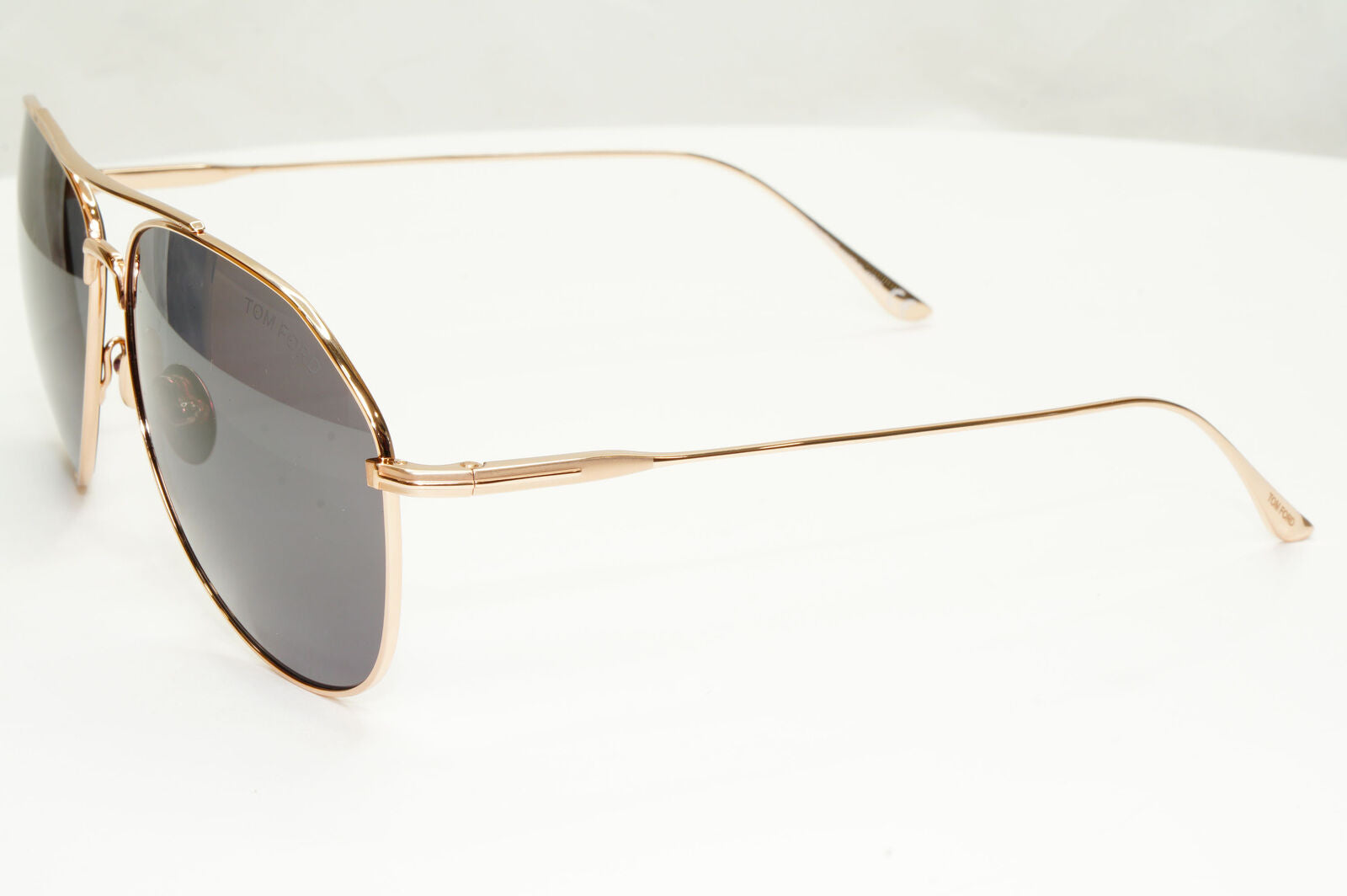 Tom Ford Titanium Japan Sunglasses Gold Grey Pilot Metal Cyrus TF 747 28A FT0747