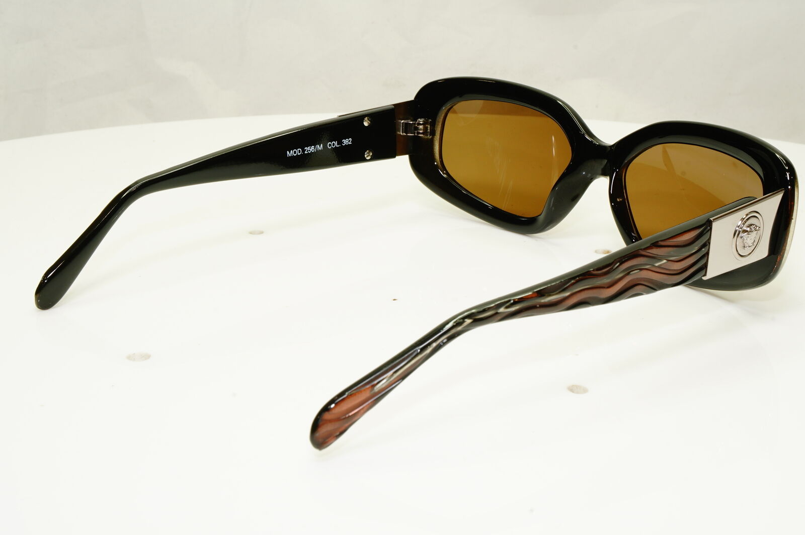 Gianni Versace 1996 Unisex Vintage Brown Medusa Sunglasses MOD 256/M COL 382