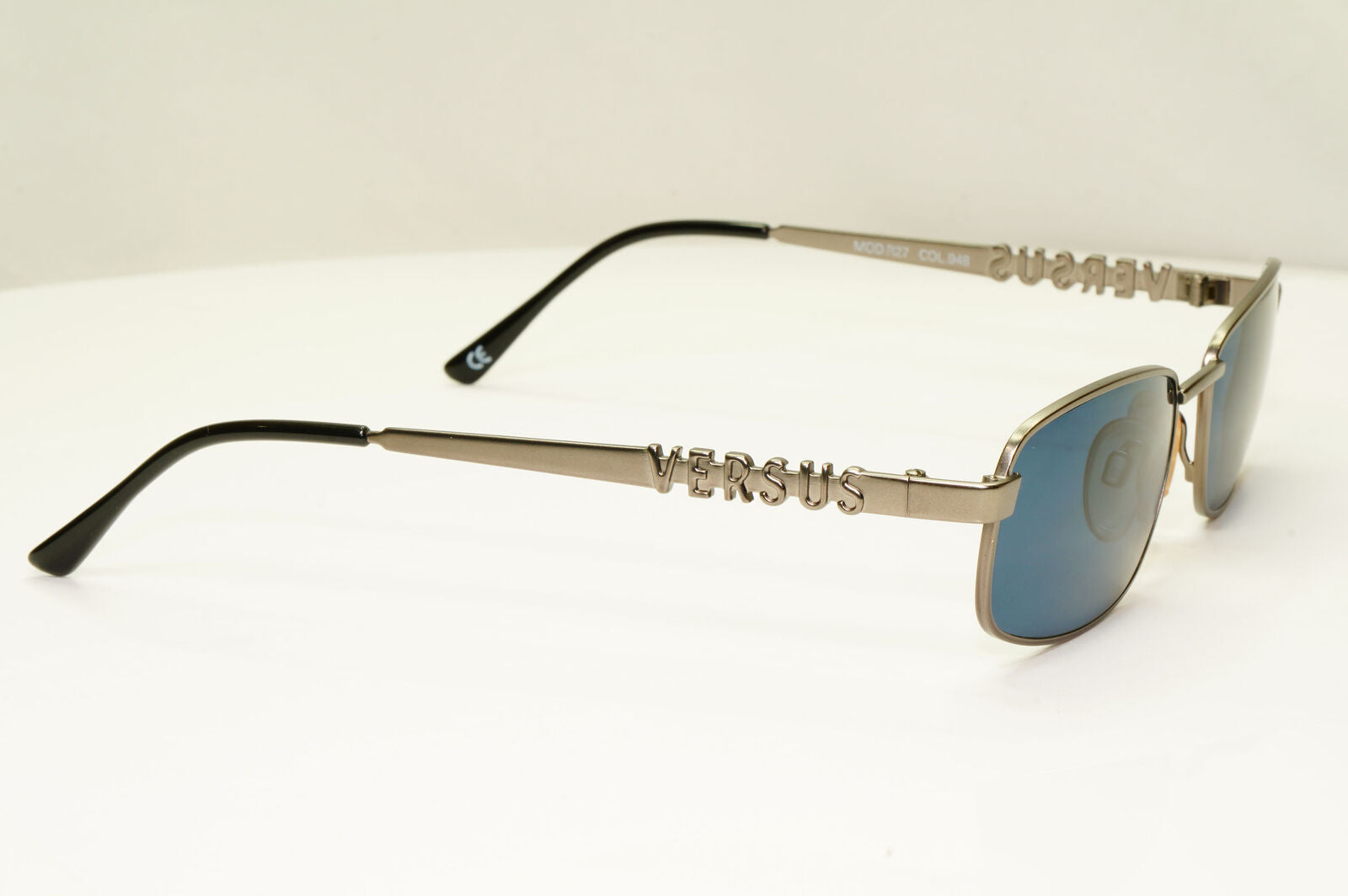 Versus 1995 Vintage Grey Blue Metal Sunglasses Gianni Versace MOD R27 COL 948