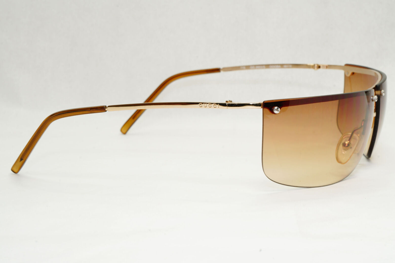 Gucci Sunglasses 2003 Vintage Wrap Gold Brown Gradient GG 2653/S OOOBA 130124