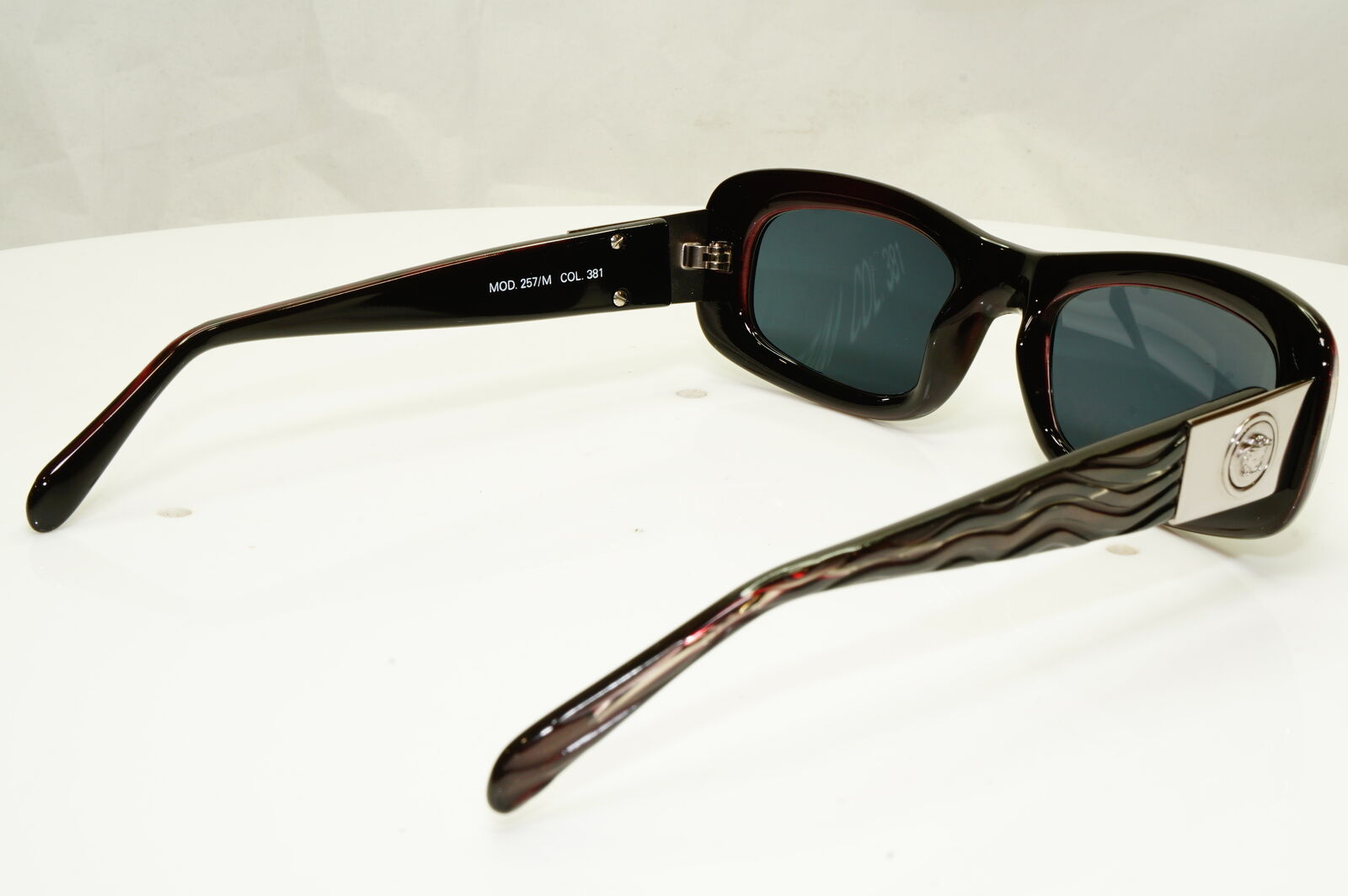 Gianni Versace 1996 Unisex Vintage Brown Medusa Sunglasses MOD 257/M COL 381
