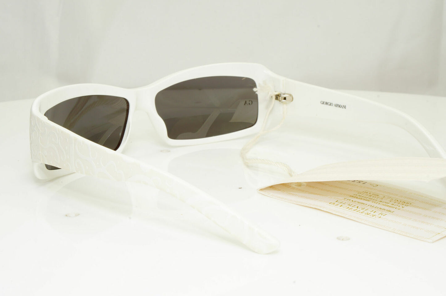 Giorgio Armani Womens Vintage 2002 Sunglasses White Ivory GA 65/S C29 31842