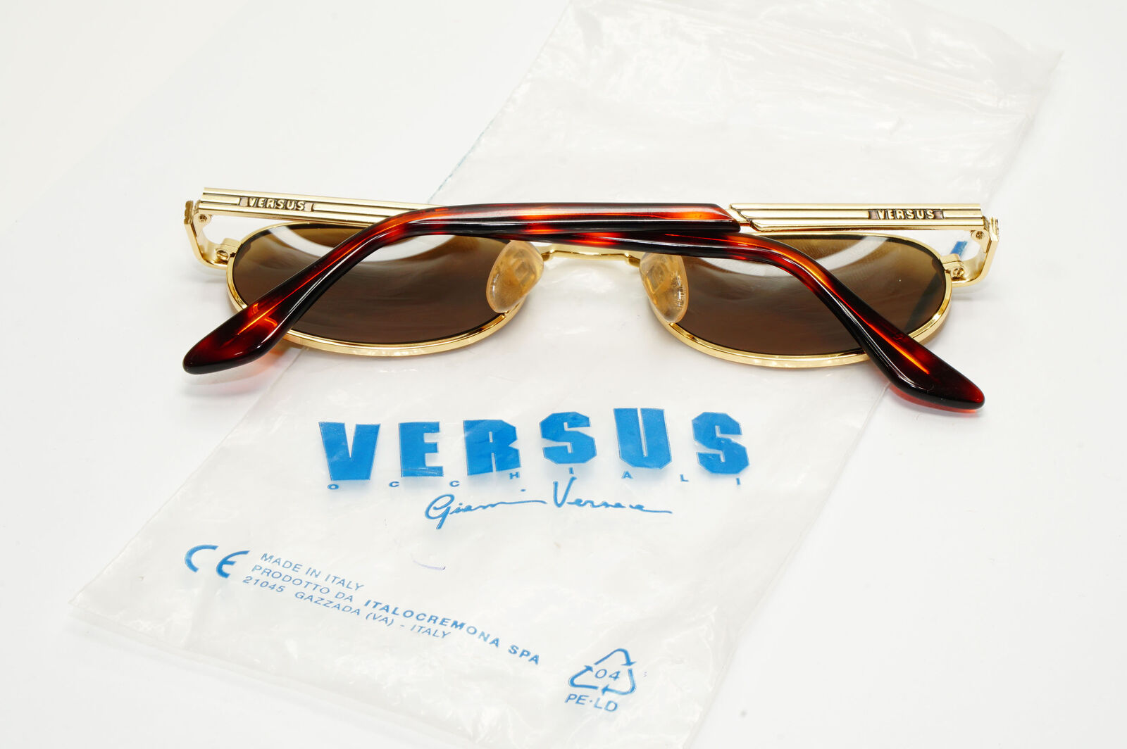 Versus 1996 by Gianni Versace Vintage Gold Brown Sunglasses Oval MOD F08 COL 36M