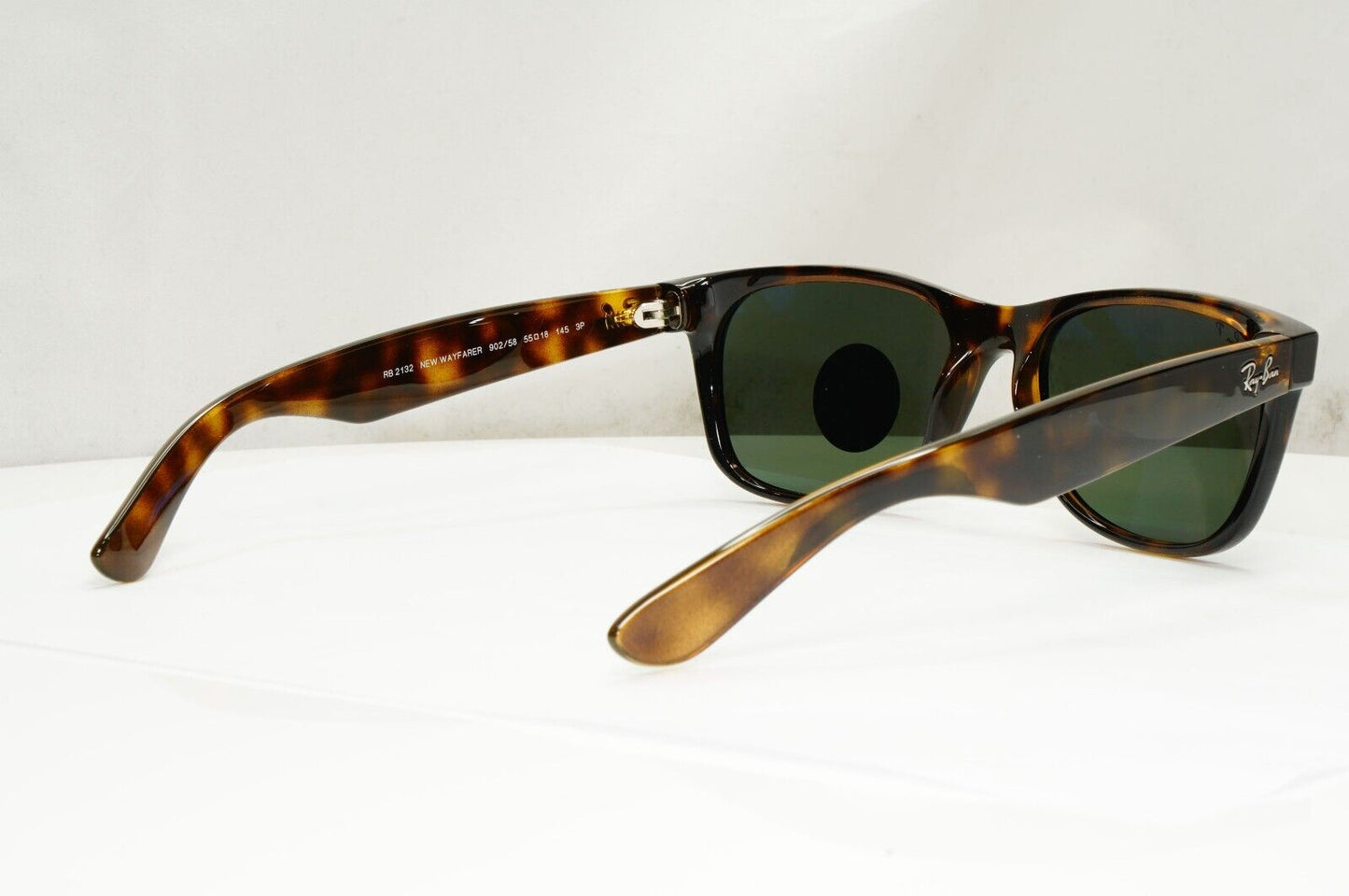 Ray-Ban Sunglasses Polarised New Wayfarer Brown RB 2132 New Wayfarer 902/58 55mm