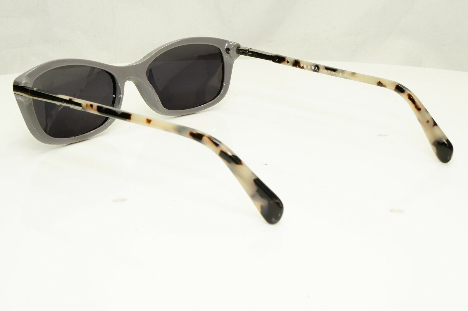 Authentic PRADA Womens Vintage Sunglasses Grey HAVANA VPR 04P TFN-101 27735