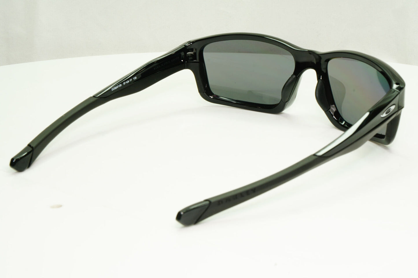 Oakley Chainlink Polarised Sunglasses Black Iridium Silver Mirror OO 9247 09