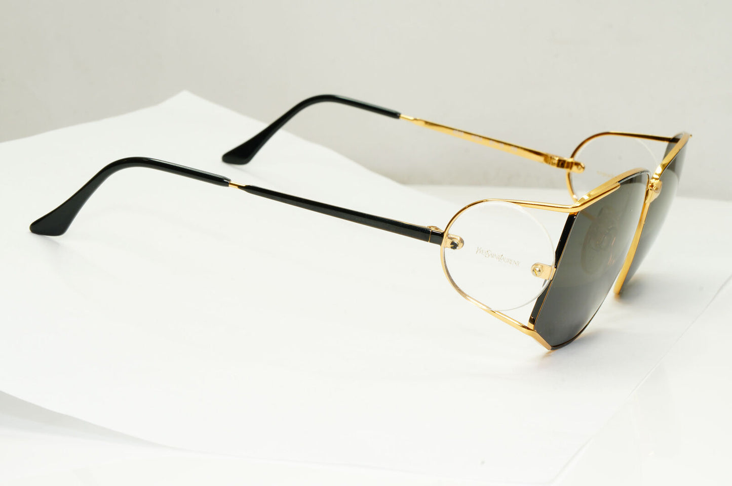 YSL 1988 Sunglasses Vintage Yves Saint Laurent Side Window Black Gold 4013 Y104