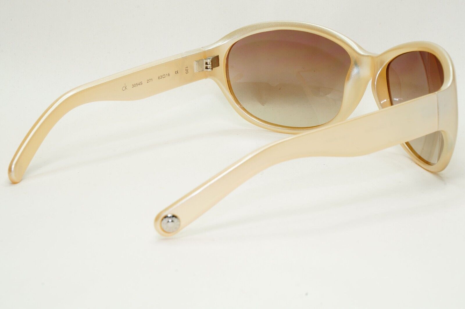 Calvin Klein Sunglasses 2005 Vintage Beige Brown Gradient Wrap 3054S 271 121124