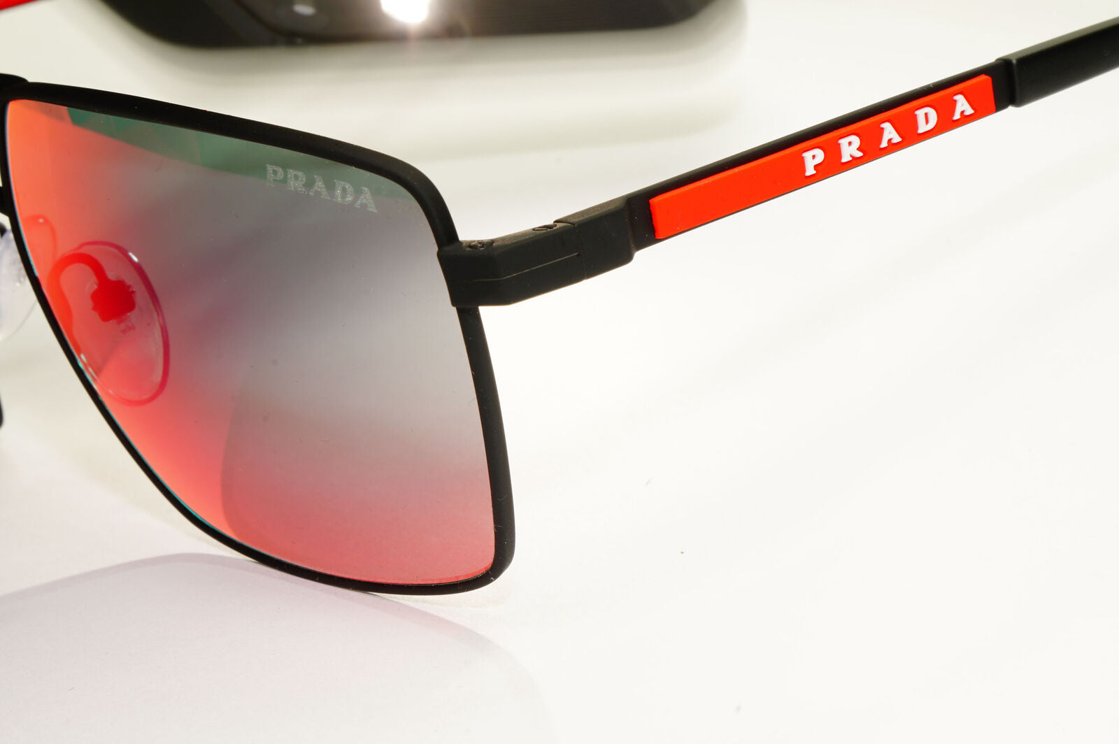 Prada Black Mirror Chameleon Sunglasses Square Red Blue SPS 50W PS50WS DG0-08F