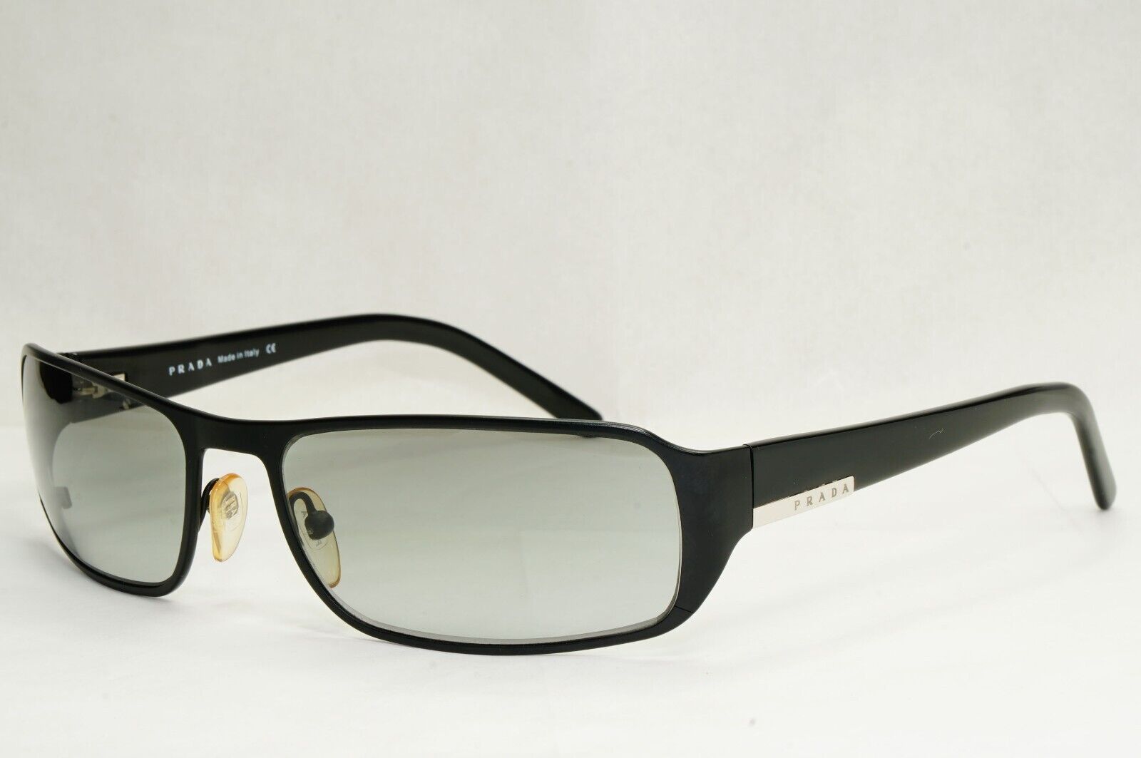 Prada Sunglasses 2006 Vintage Black Rectangle Grey PR52FS SPR 52F 1BO-3M1 270324