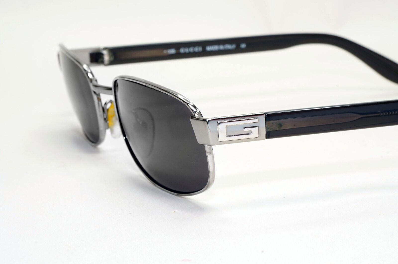 Gucci Sunglasses 1996 Vintage Black Silver Metal Rectangle GG 1639/S E4W 081124