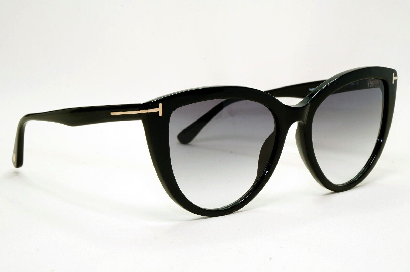 Tom Ford Sunglasses Isabella-02 Black Grey Gradient Cat Eye FT0915 TF 915 01B