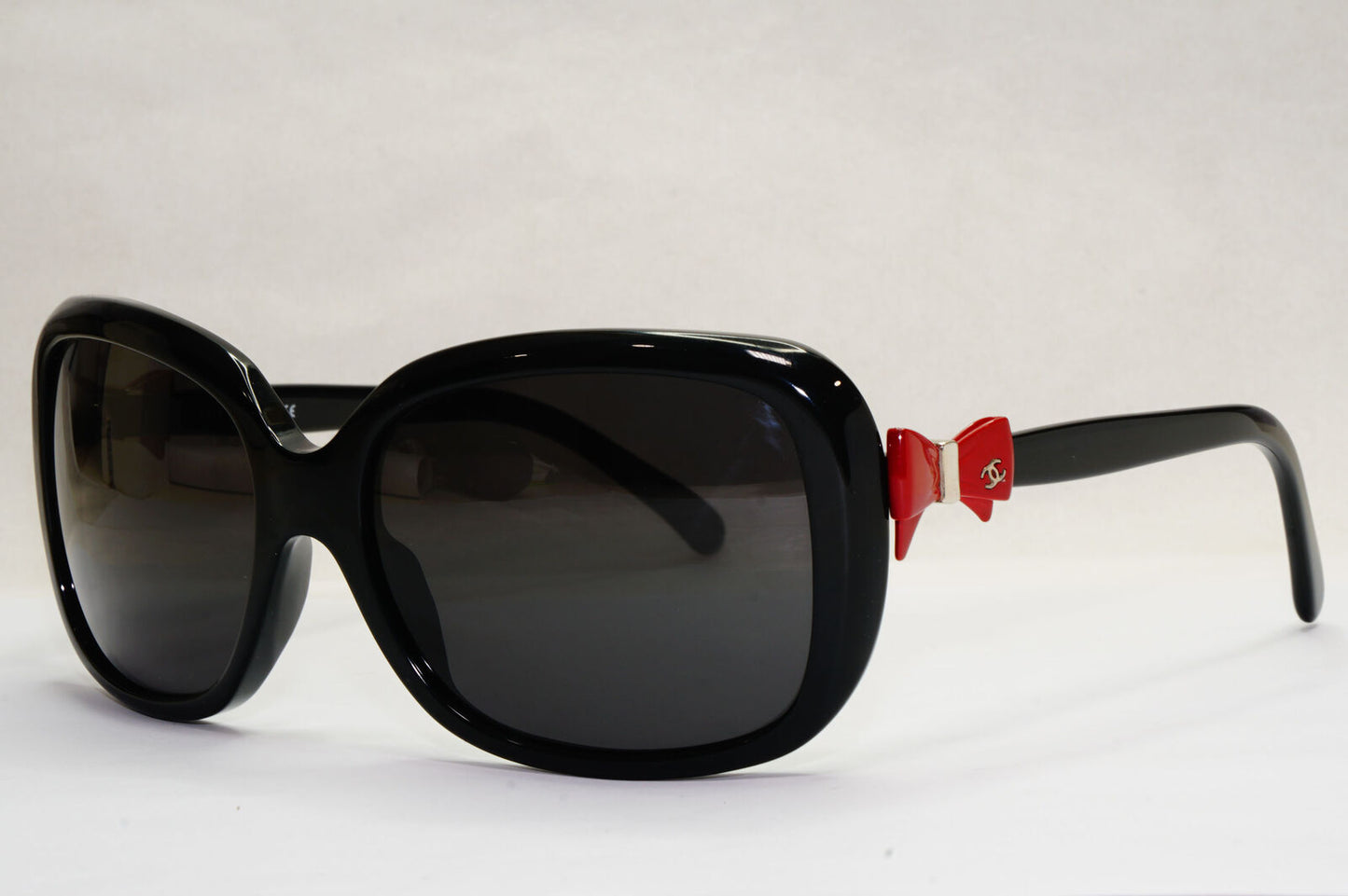 Chanel Sunglasses Bows 2011 Black Red Square Vintage 5171 c.1231/8G 180224