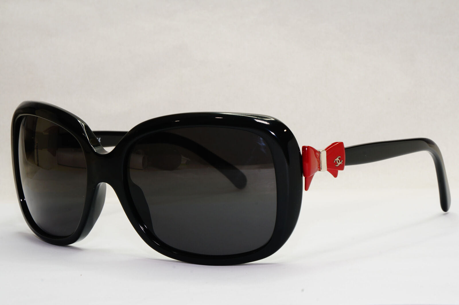 Chanel Sunglasses Bows 2011 Black Red Square Vintage 5171 c.1231/8G 180224