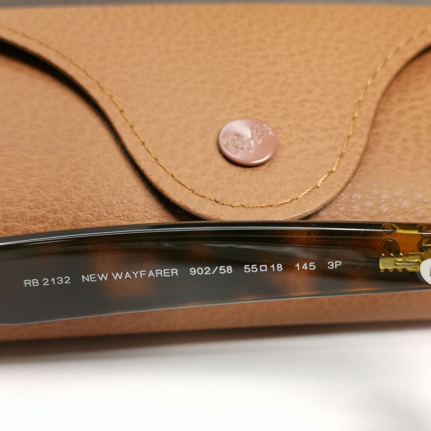 Ray-Ban Sunglasses Polarised New Wayfarer Brown RB 2132 New Wayfarer 902/58 55mm