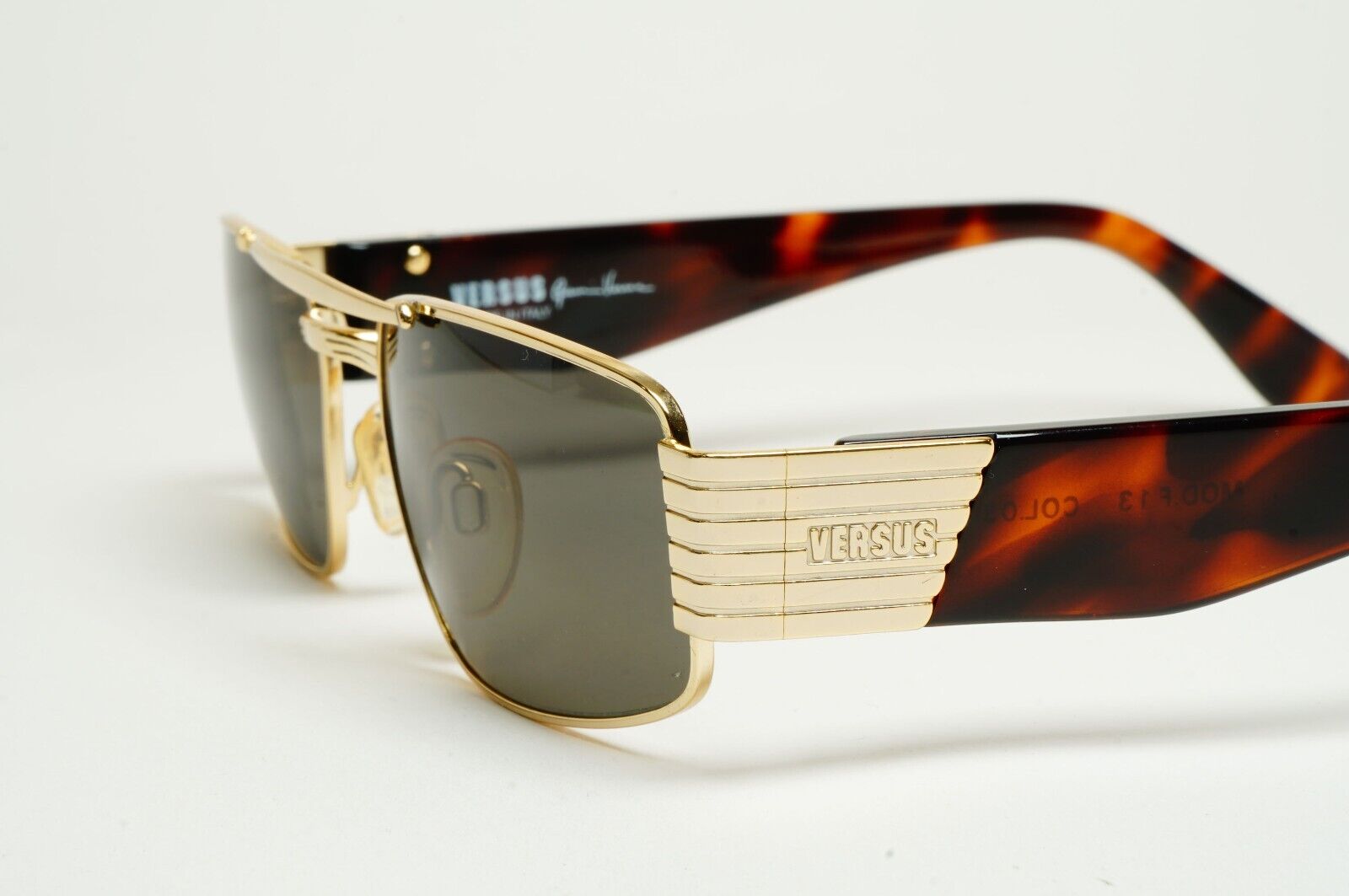 DAMAGED Versus Sunglasses 1996 by Gianni Versace Vintage Gold MOD F13 COL 030