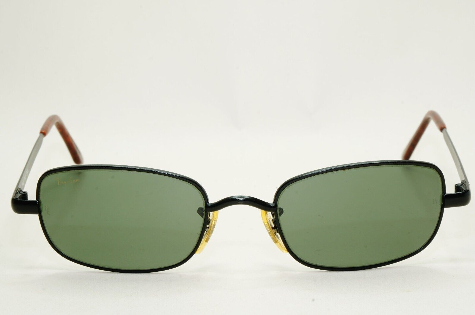 Ray-Ban Sunglasses Vintage 1999 Bausch & Lomb Black Green W2951  081124