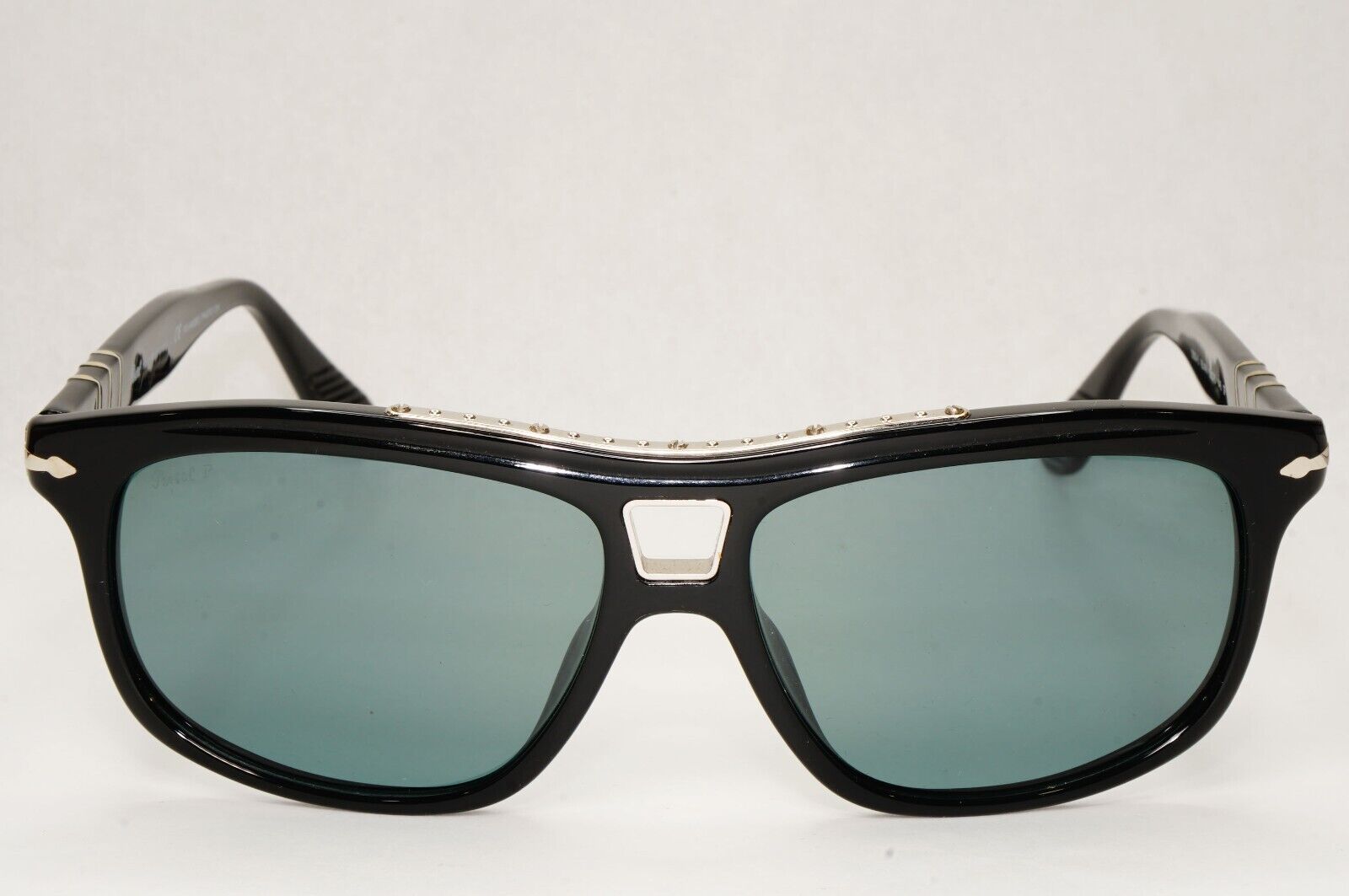 Persol Sunglasses 2011 Roadster Black Polarized Photo Chromic 3009-S 95/4N 58mm