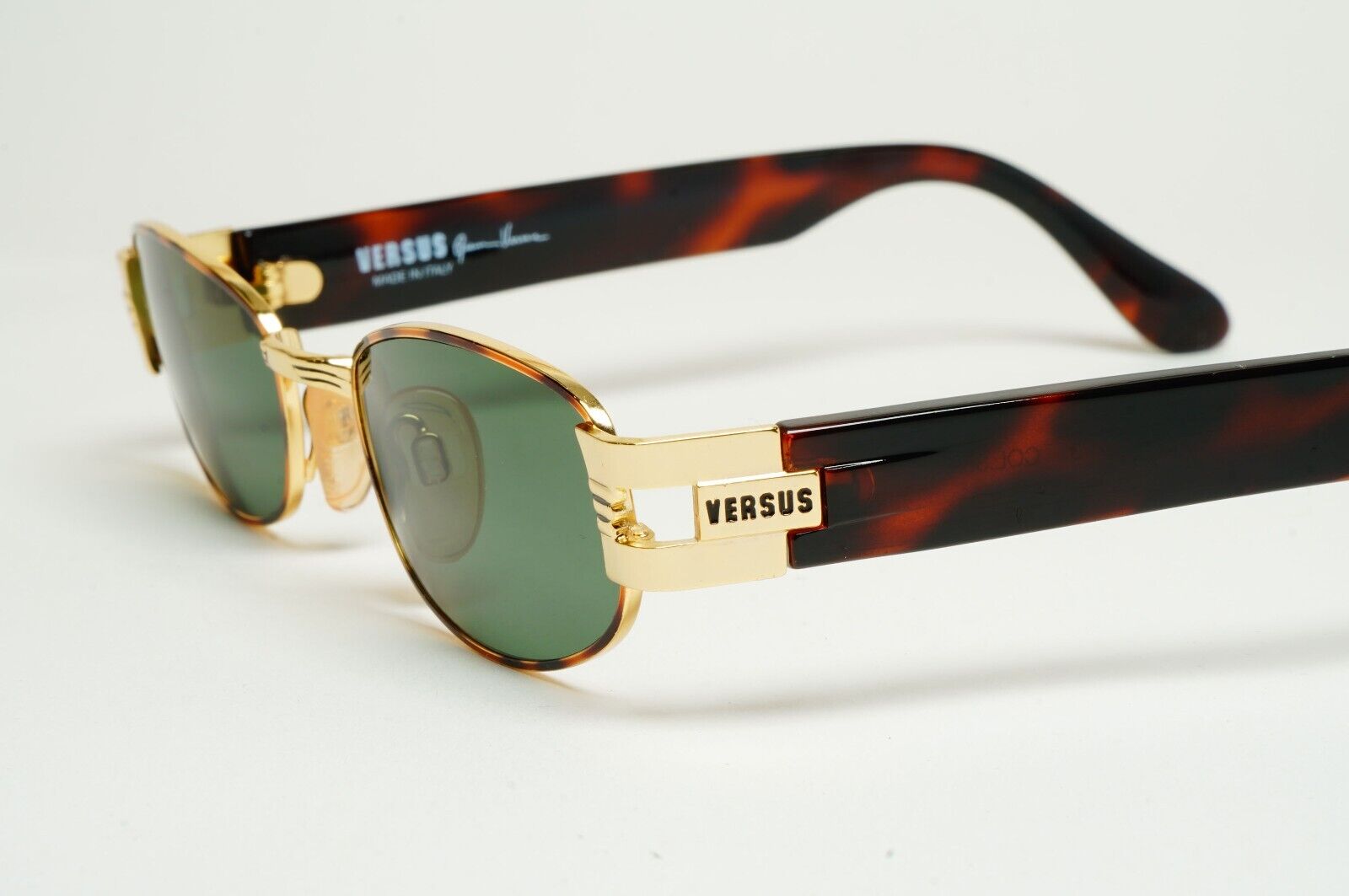 Versus Sunglasses 1996 by Gianni Versace Vintage Gold Green MOD F31 COL 36M